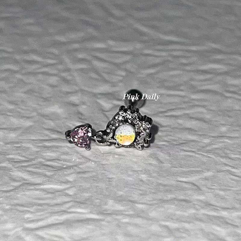 Ohrklemme mit rosa Zirkonia in Farbverlauf | Herz- und Schmetterlingsknorpelohrringe | Aufschraubbarer Titan-Helix-Schmuck