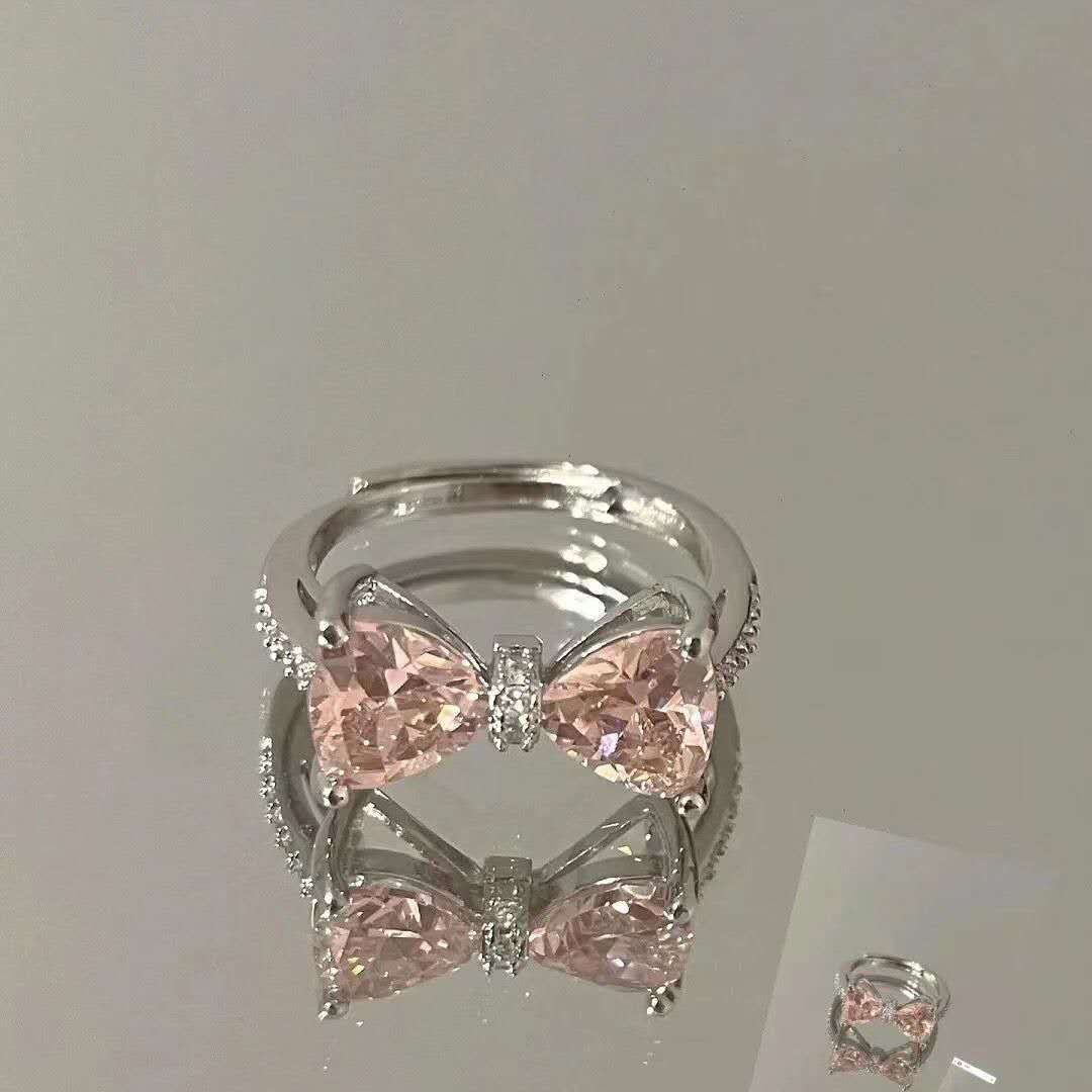 Verstellbarer offener Ring mit rosa Liebesherz | Zierlicher Zeigefingerring für Damen | Trendiger passender BFF-Schmuck